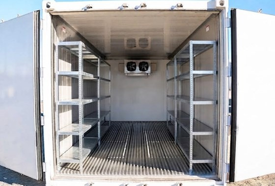 Refrigerated and freezer rooms